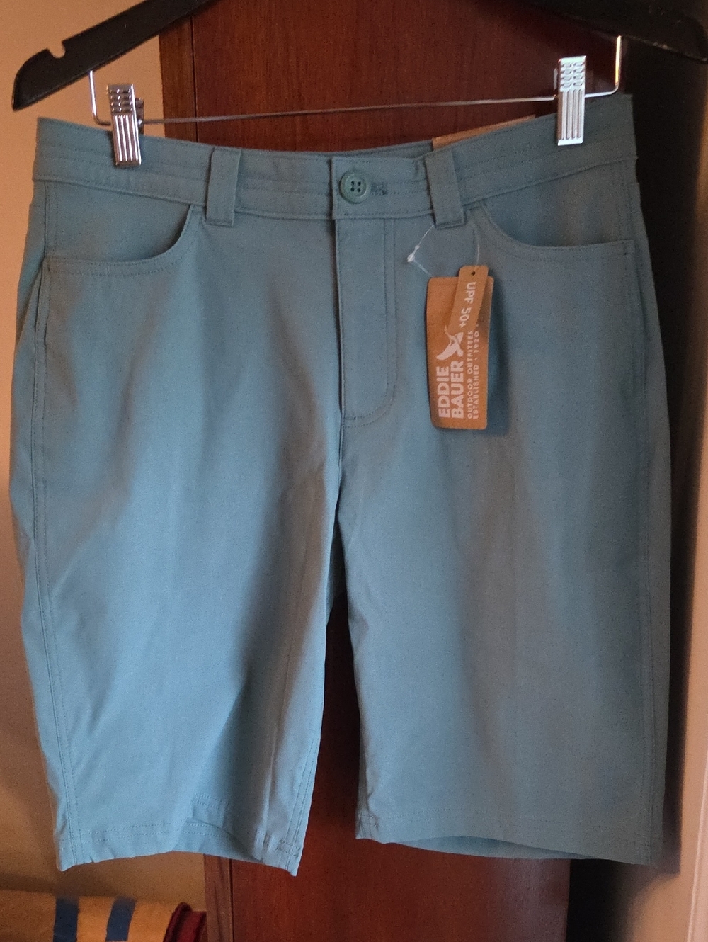 Eddie Bauer Bermuda Shorts Sz 6 Tall. UPF 50. NWT